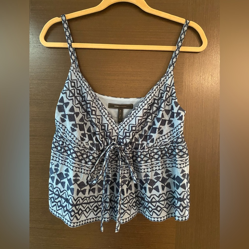 BCBG MAXAZRIA baby blue and nazy Cop top with tie XS